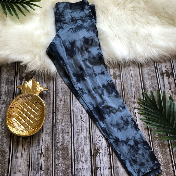 Calvin Klein Pants - Calvin Klein performance leggings